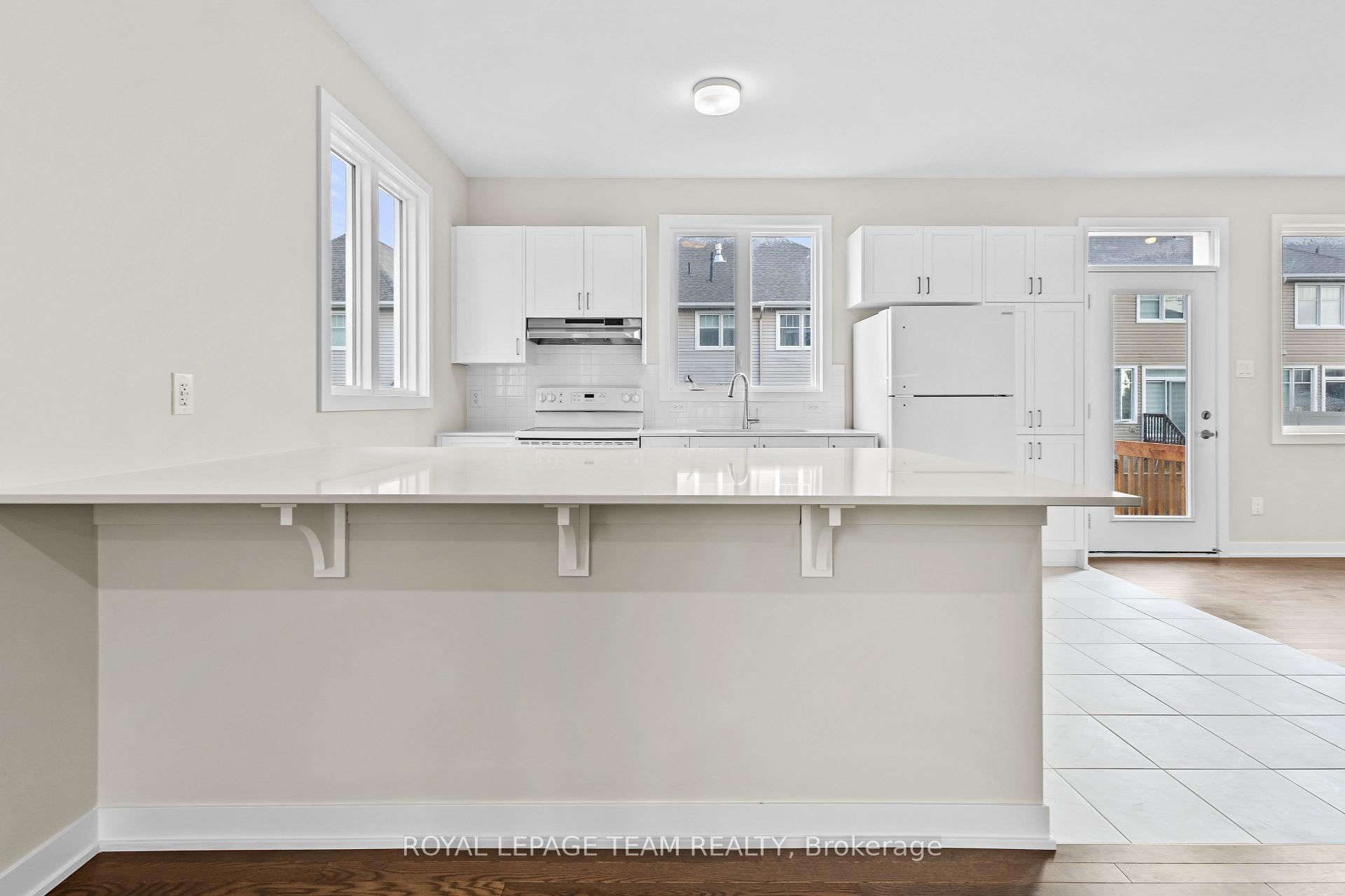 Photo 8 of 608 Expansion Road, Ottawa, Barrhaven - Half Moon Bay — HOMEH