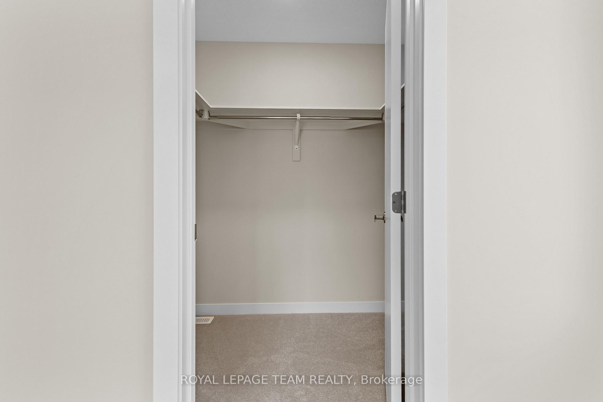Photo 16 of 608 Expansion Road, Ottawa, Barrhaven - Half Moon Bay — HOMEH