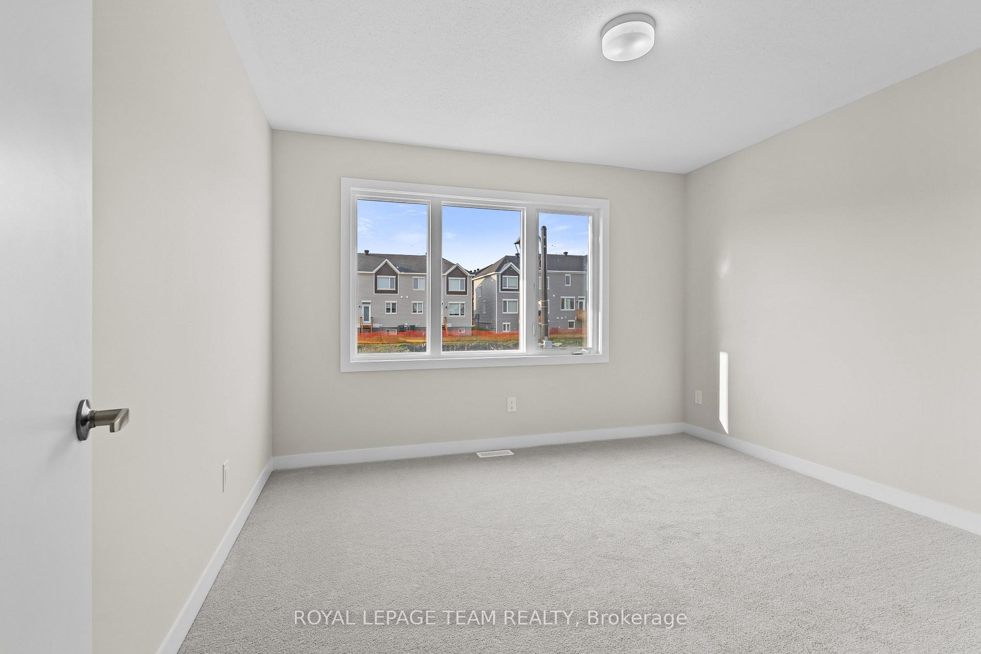Photo 18 of 608 Expansion Road, Ottawa, Barrhaven - Half Moon Bay — HOMEH