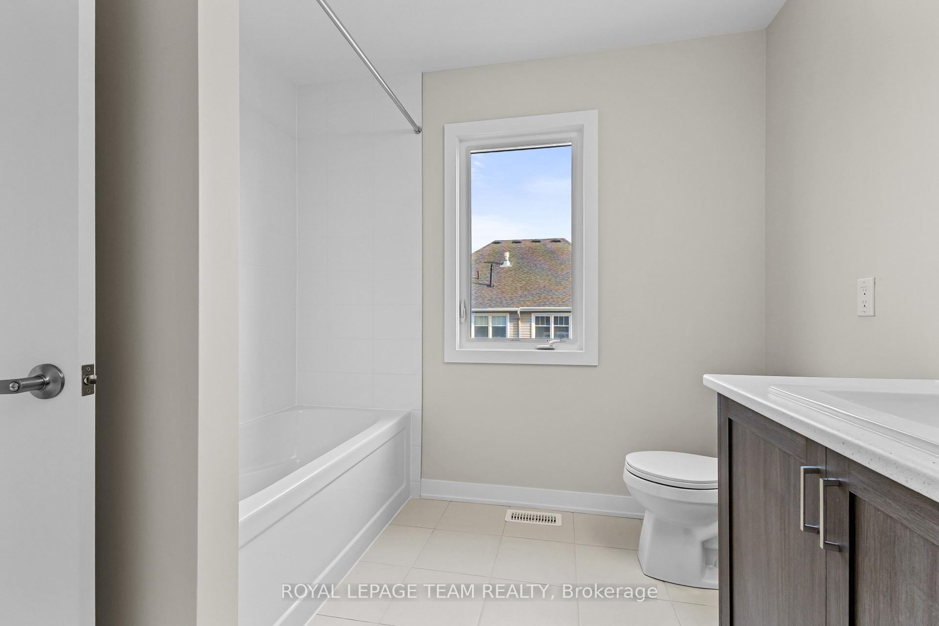 Photo 20 of 608 Expansion Road, Ottawa, Barrhaven - Half Moon Bay — HOMEH