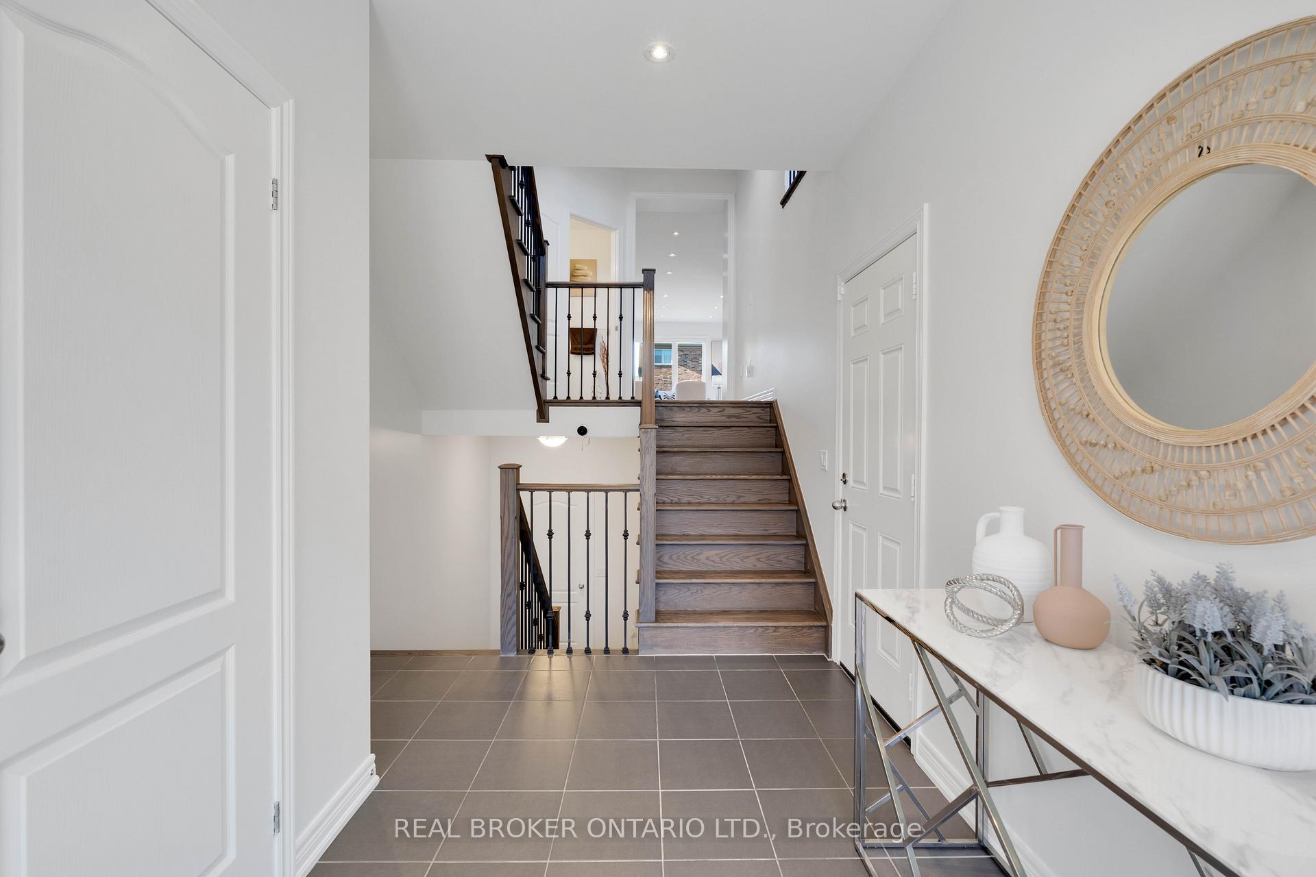 Photo 7 of 11 McEchearn Crescent, Caledon, Rural Caledon — HOMEH