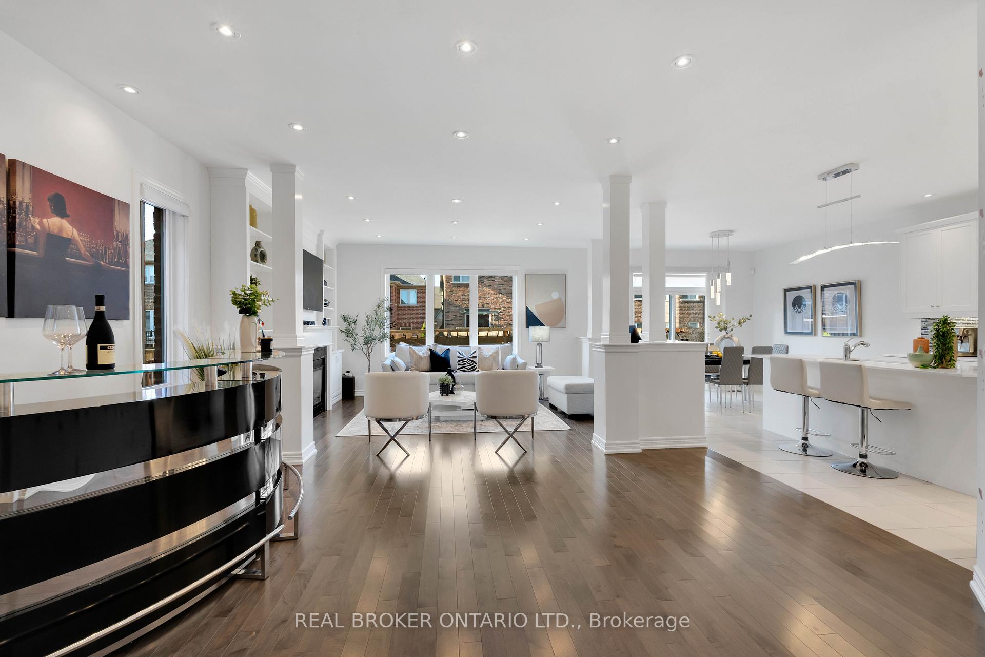 Photo 8 of 11 McEchearn Crescent, Caledon, Rural Caledon — HOMEH