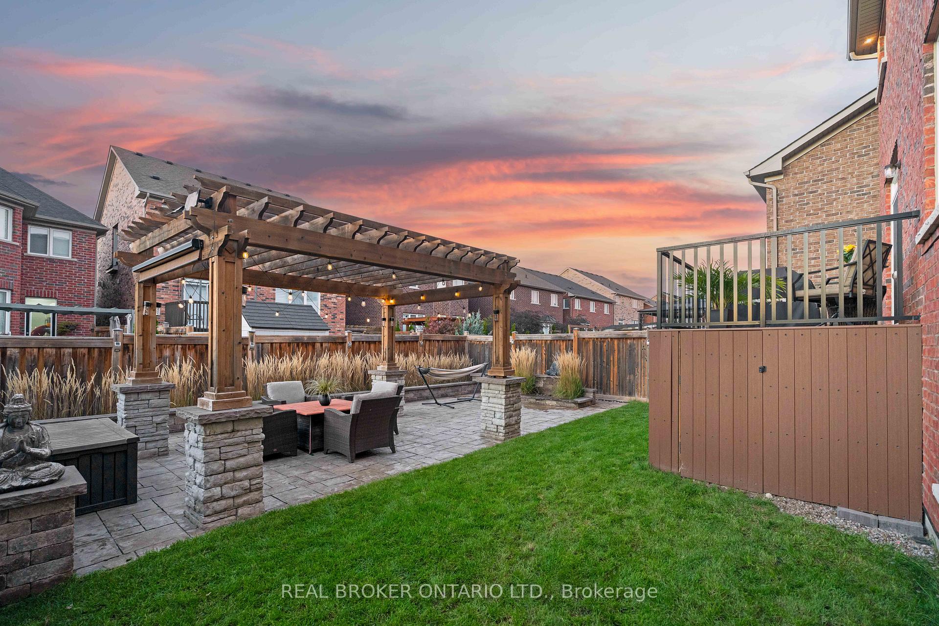 Photo 42 of 11 McEchearn Crescent, Caledon, Rural Caledon — HOMEH