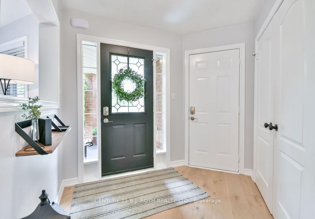 Photo 5 of 78 Gore Drive, Barrie, Ardagh — HOMEH