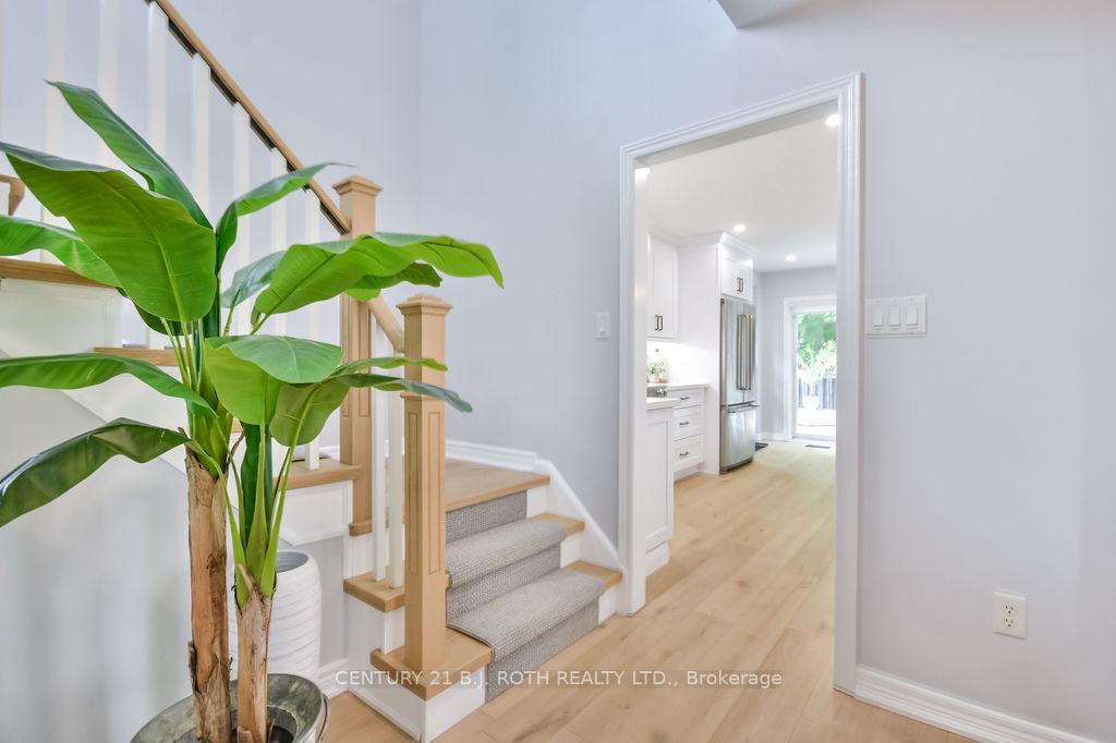 Photo 7 of 78 Gore Drive, Barrie, Ardagh — HOMEH