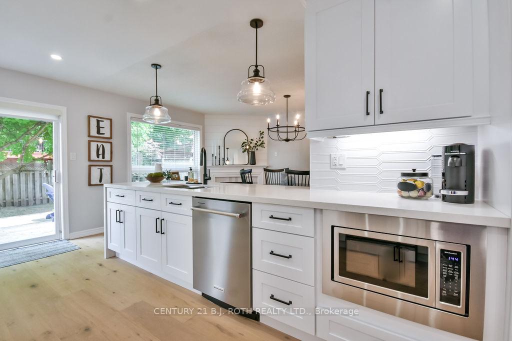 Photo 10 of 78 Gore Drive, Barrie, Ardagh — HOMEH