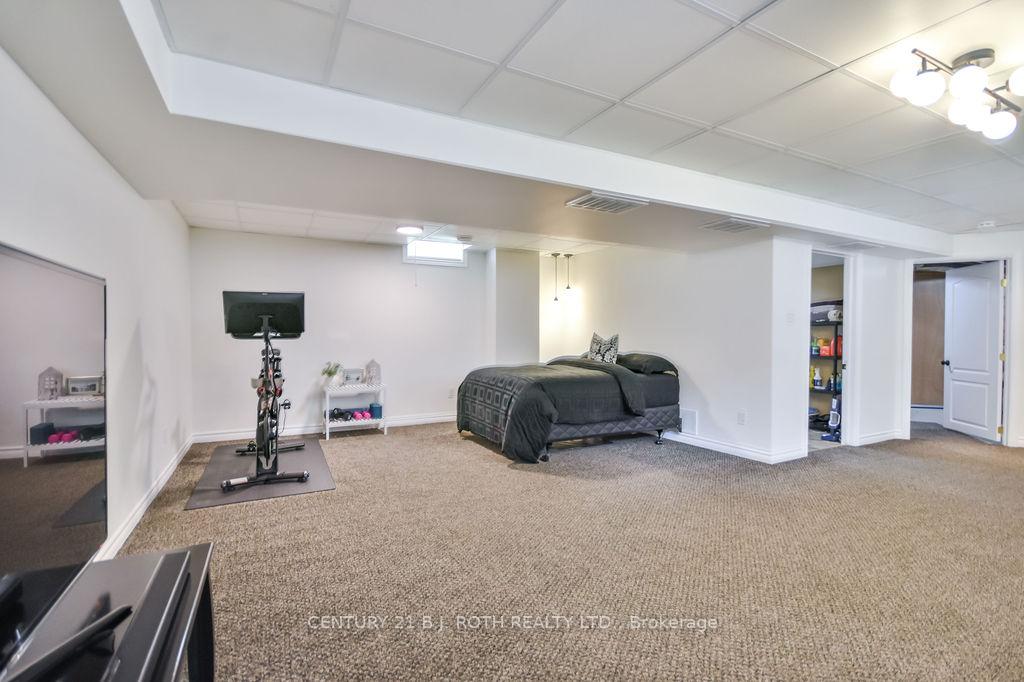 Photo 30 of 78 Gore Drive, Barrie, Ardagh — HOMEH