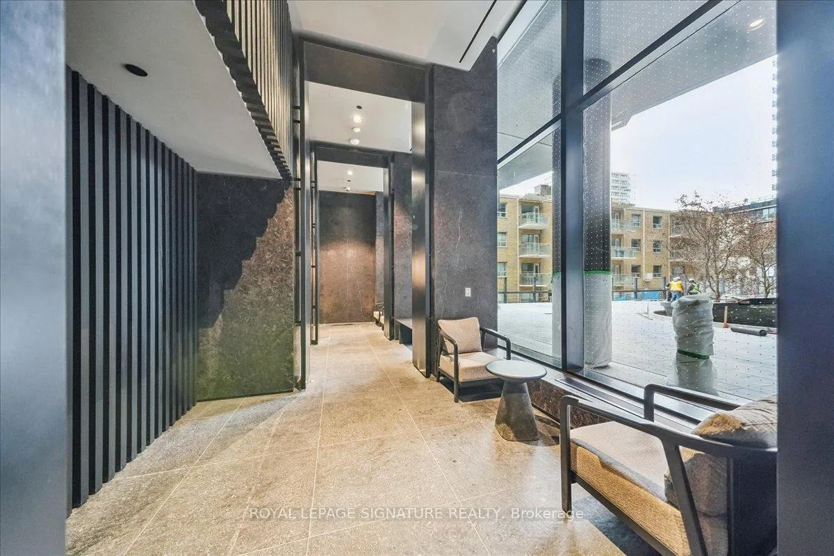 Photo 3 of Unit 1313, 120 Broadway Avenue, Toronto, Mount Pleasant West — HOMEH