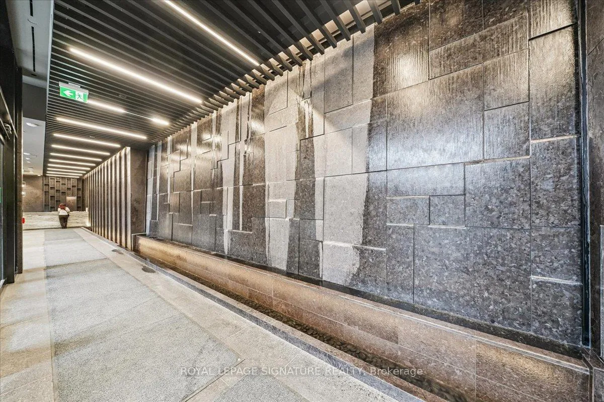Photo 5 of Unit 1313, 120 Broadway Avenue, Toronto, Mount Pleasant West — HOMEH