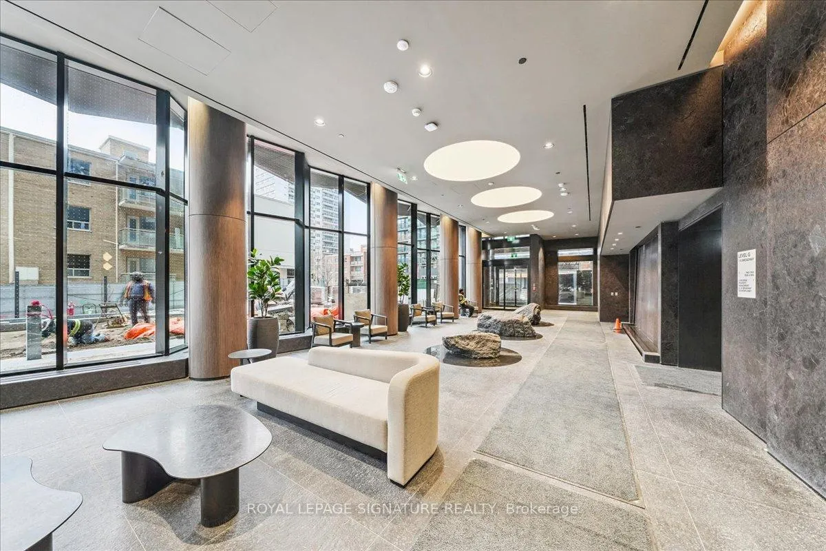 Photo 6 of Unit 1313, 120 Broadway Avenue, Toronto, Mount Pleasant West — HOMEH