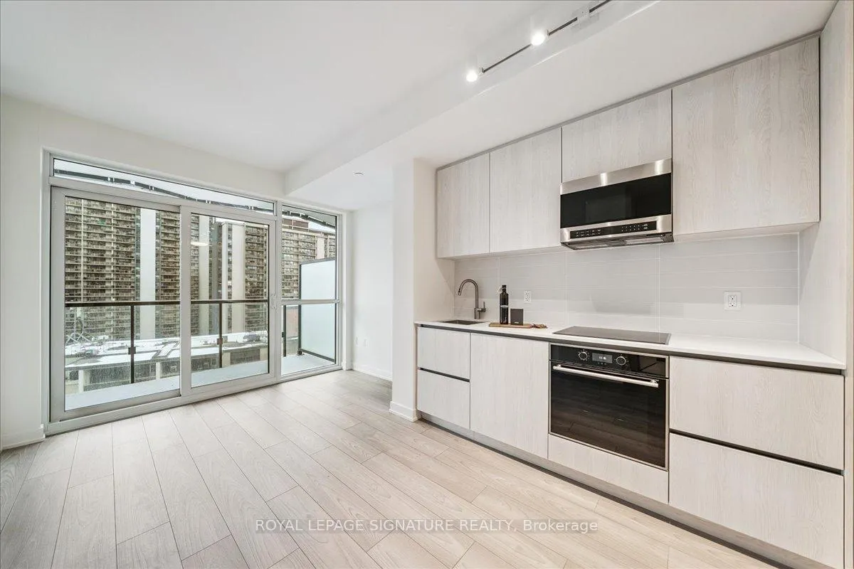 Photo 16 of Unit 1313, 120 Broadway Avenue, Toronto, Mount Pleasant West — HOMEH