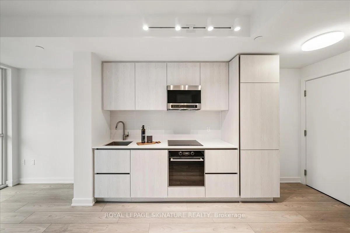 Photo 18 of Unit 1313, 120 Broadway Avenue, Toronto, Mount Pleasant West — HOMEH