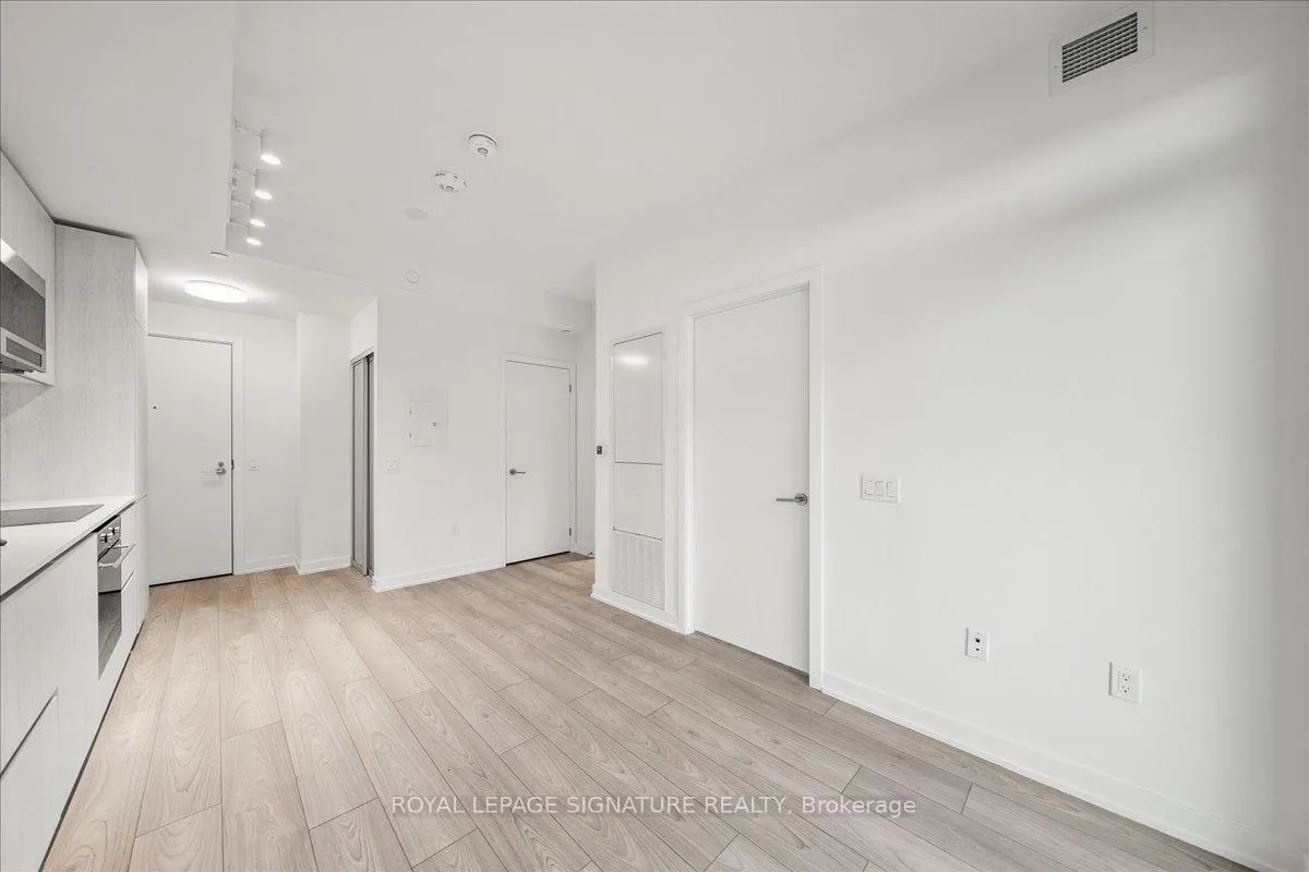 Photo 22 of Unit 1313, 120 Broadway Avenue, Toronto, Mount Pleasant West — HOMEH