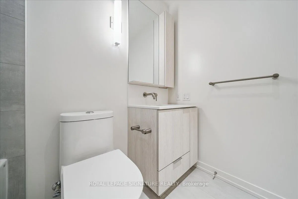 Photo 27 of Unit 1313, 120 Broadway Avenue, Toronto, Mount Pleasant West — HOMEH