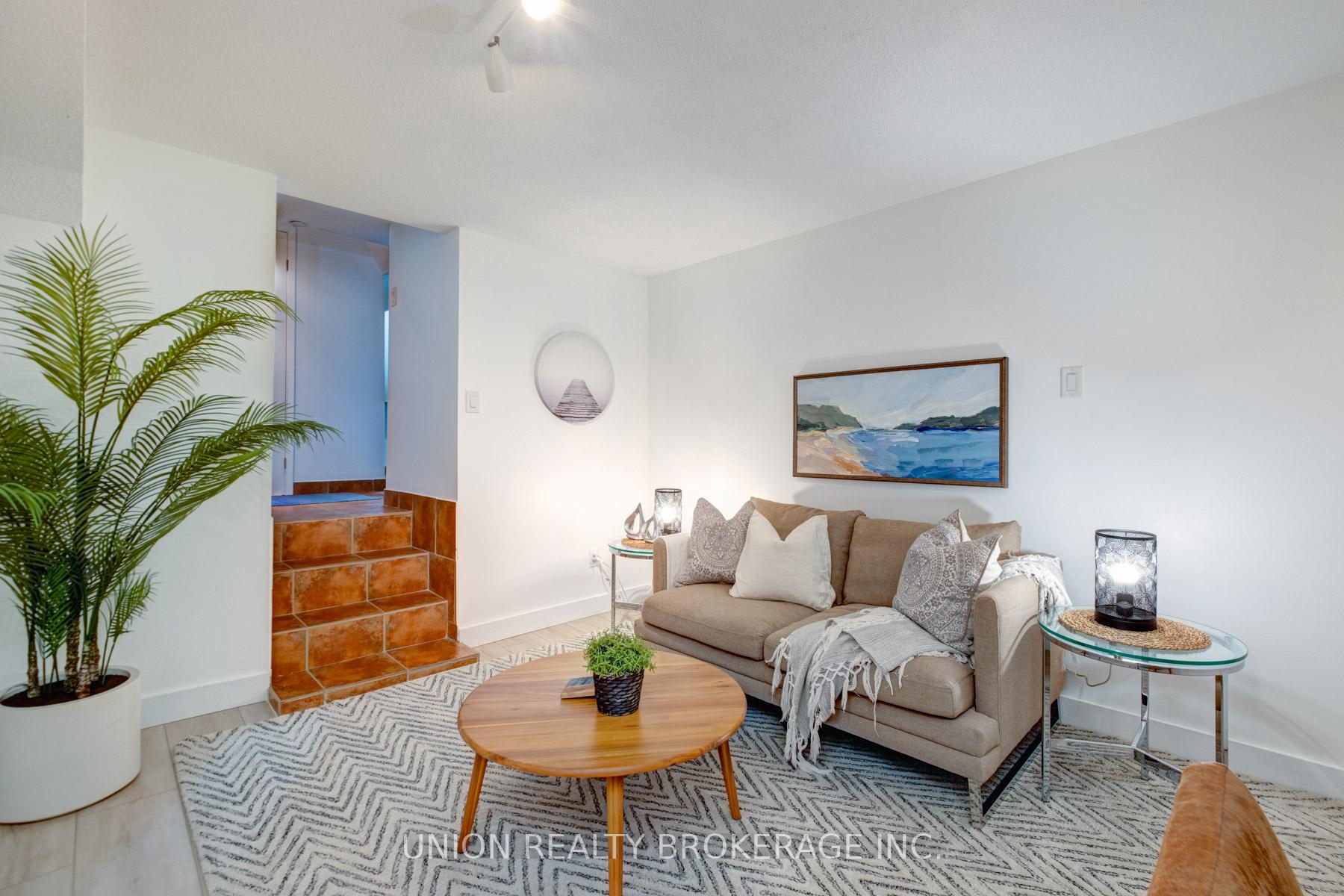 Photo 25 of Unit 9, 90 Kippendavie Avenue, Toronto, The Beaches — HOMEH