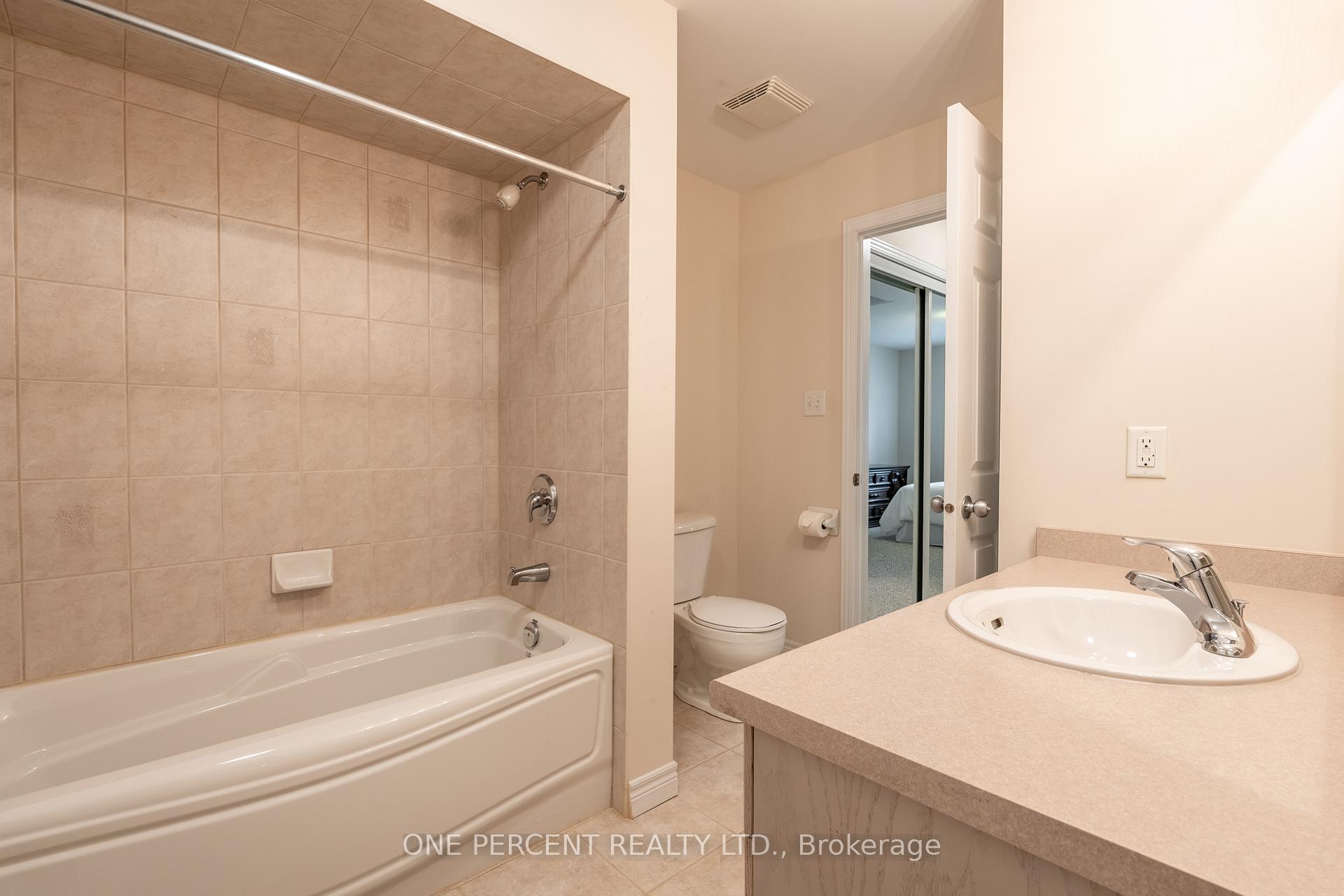 Photo 20 of 104 Oakhampton Trail, Hamilton, Twenty Place — HOMEH