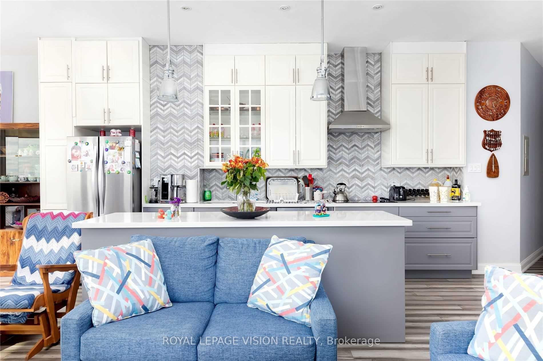 Front of Unit 1402, 797 Don Mills Road