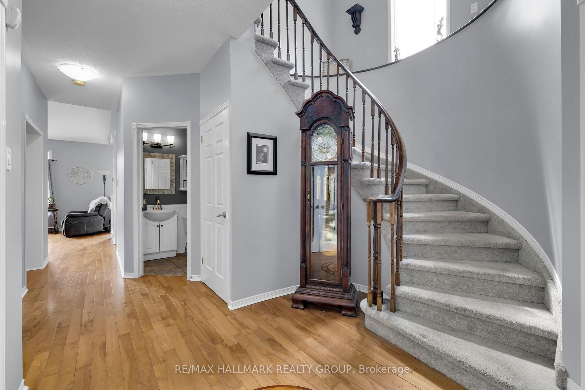 Photo 21 of 4136 Wolfe Point Way, Ottawa, Riverside South/Gloucester Glen — HOMEH