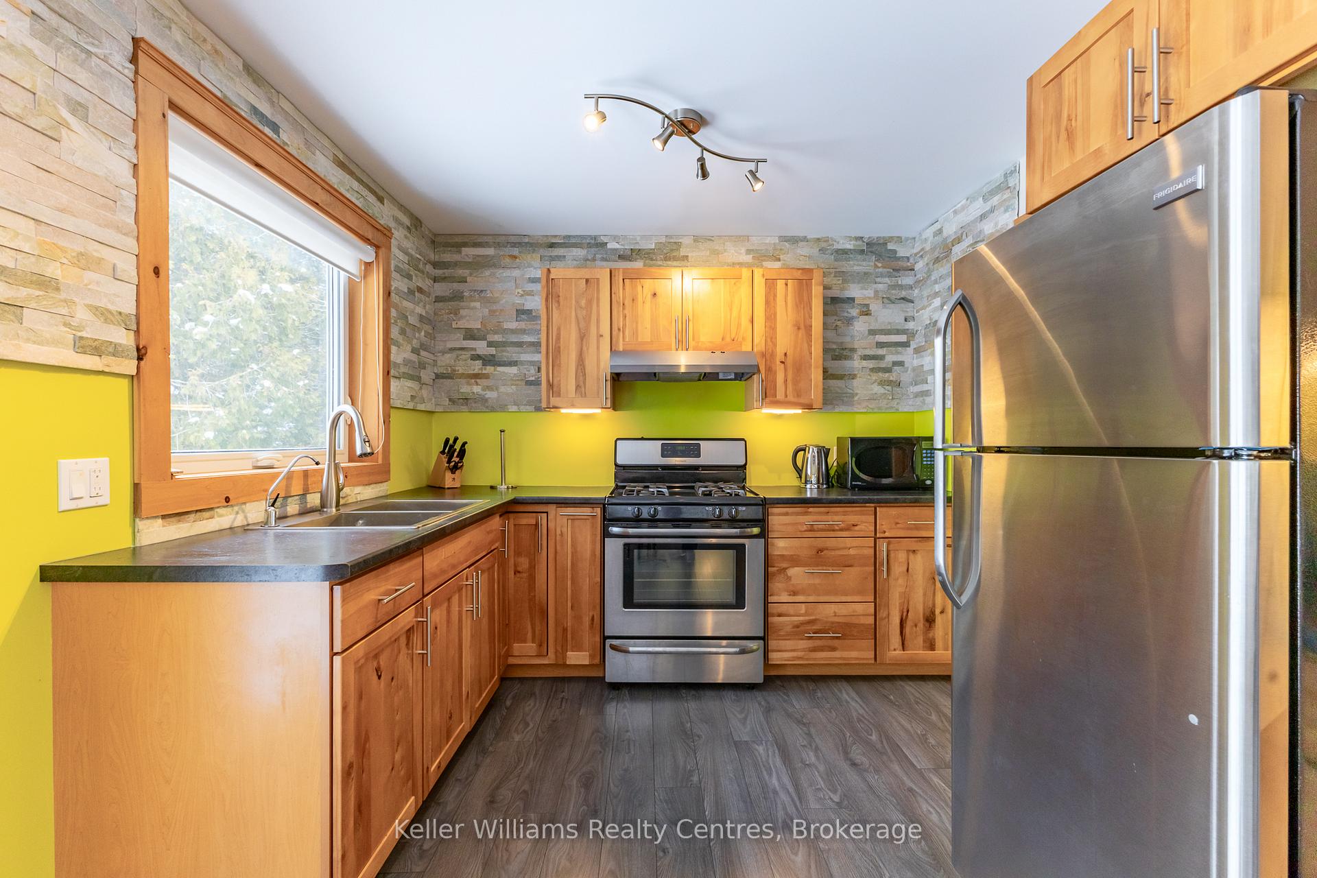 Photo 13 of 78341 John Street, Central Huron, Goderich — HOMEH