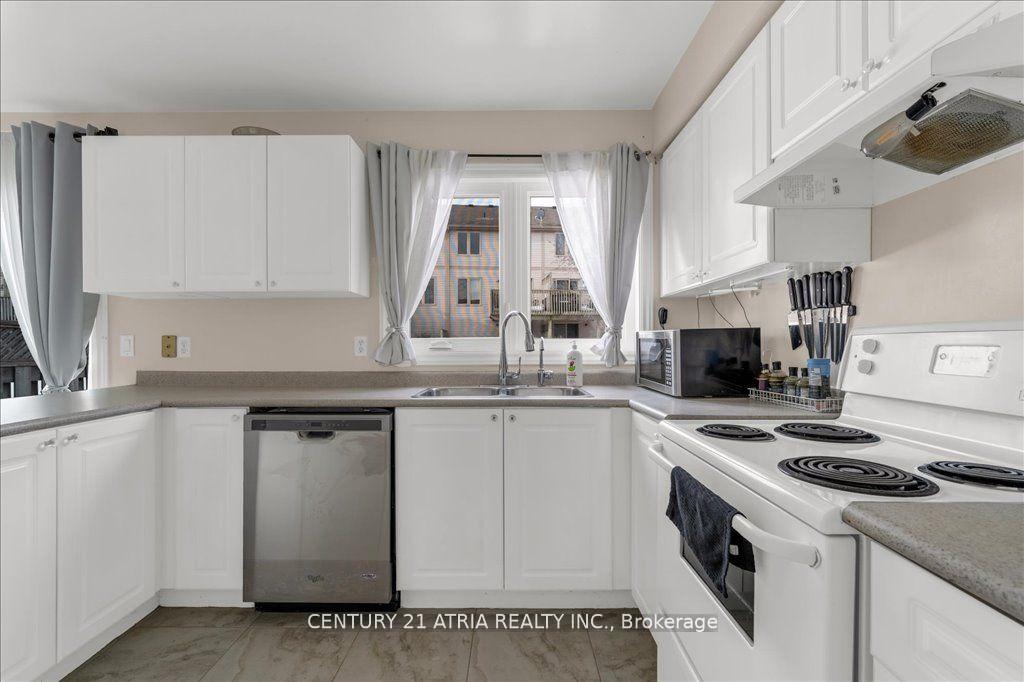 Photo 10 of Unit 14, 230 Blackhorne Drive, Kitchener — HOMEH