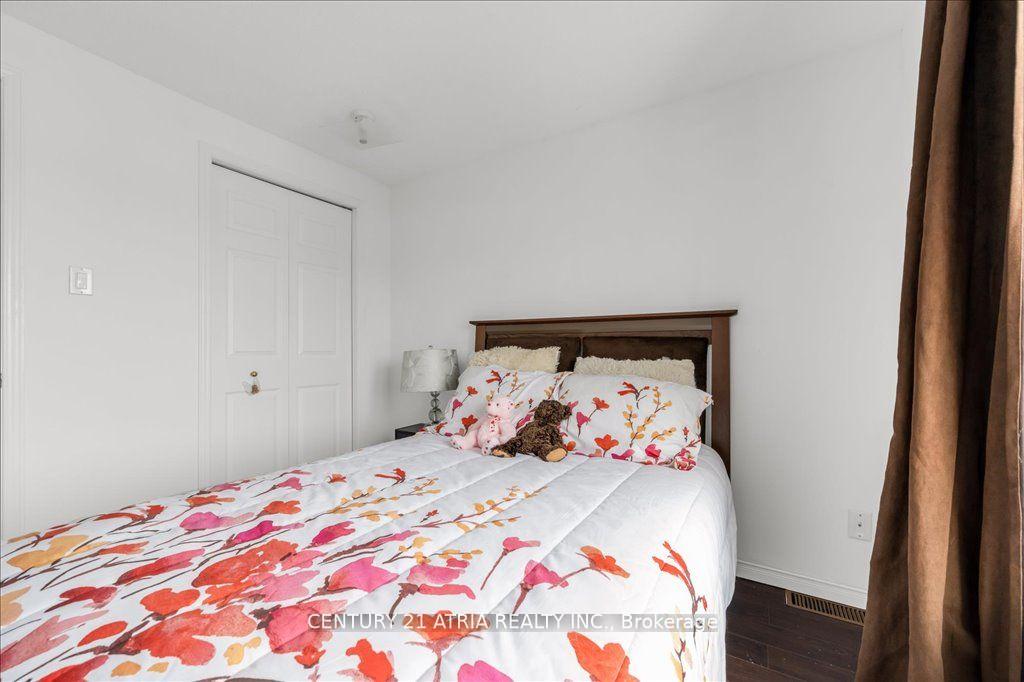 Photo 12 of Unit 14, 230 Blackhorne Drive, Kitchener — HOMEH