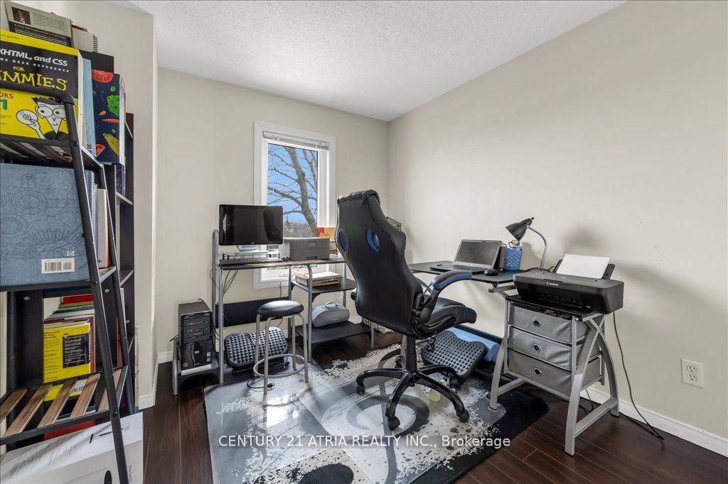 Photo 13 of Unit 14, 230 Blackhorne Drive, Kitchener — HOMEH