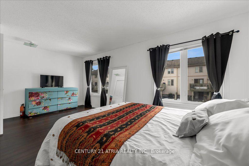 Photo 16 of Unit 14, 230 Blackhorne Drive, Kitchener — HOMEH