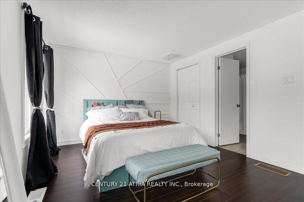Photo 17 of Unit 14, 230 Blackhorne Drive, Kitchener — HOMEH