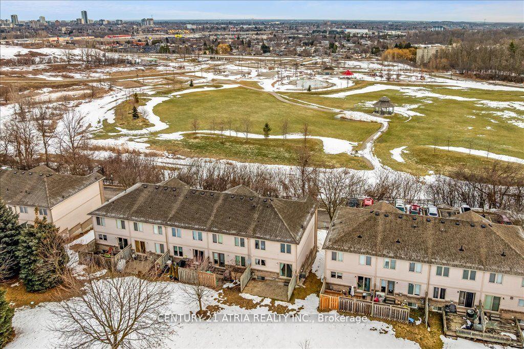 Photo 31 of Unit 14, 230 Blackhorne Drive, Kitchener — HOMEH