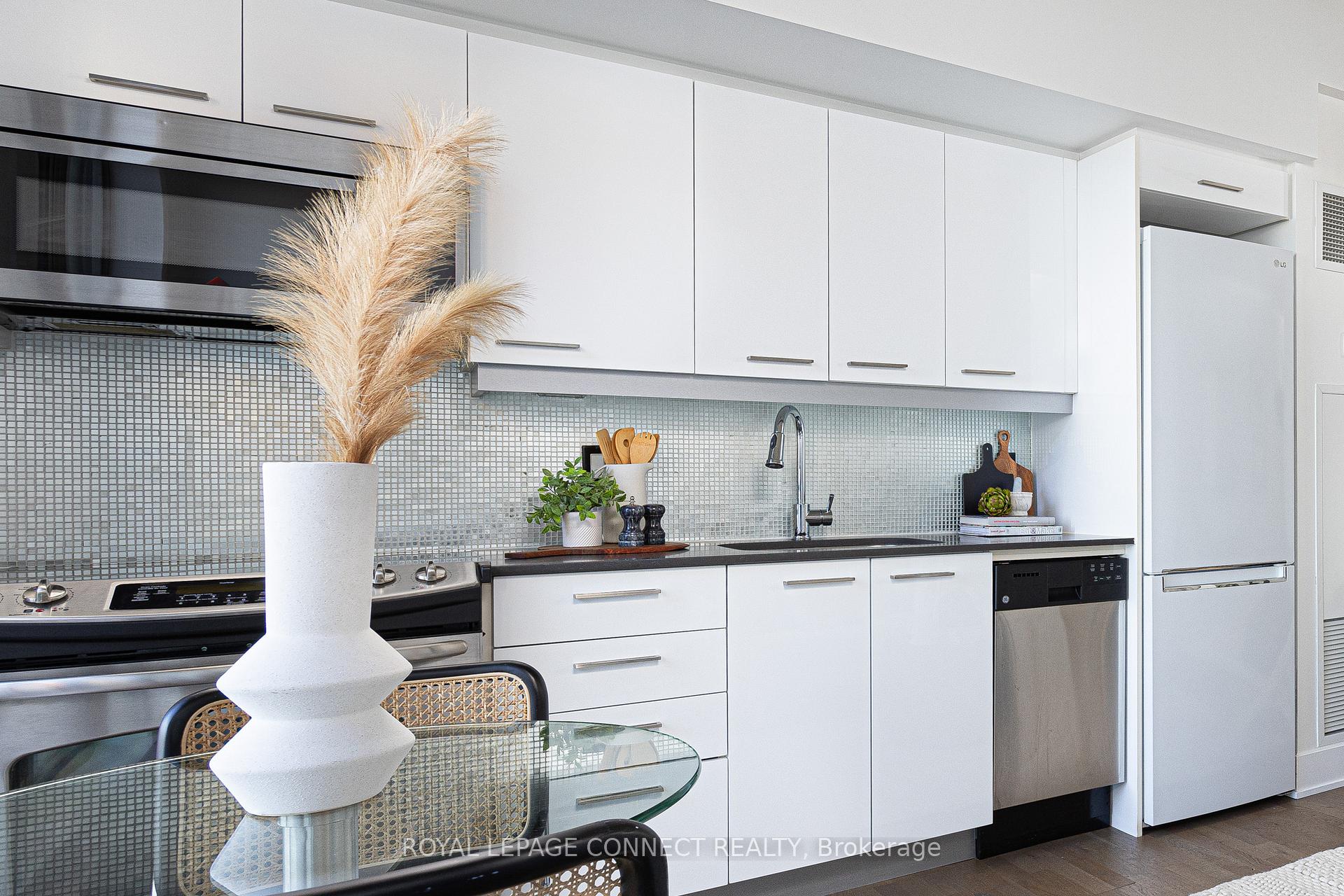 Photo 14 of Unit 404, 630 Queen Street E, Toronto, South Riverdale — HOMEH