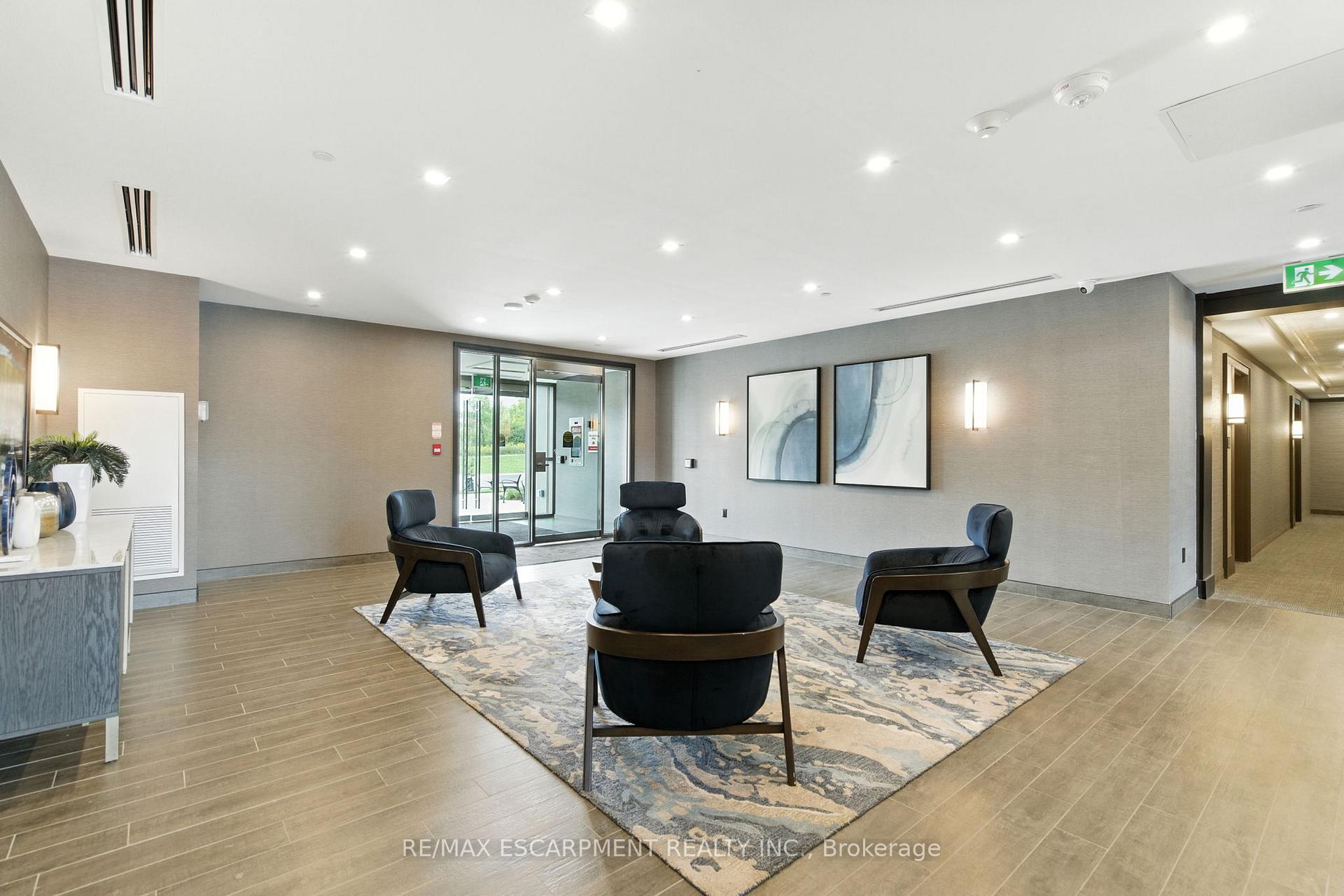 Photo 7 of Unit 313, 460 Dundas Street E, Hamilton, Waterdown — HOMEH