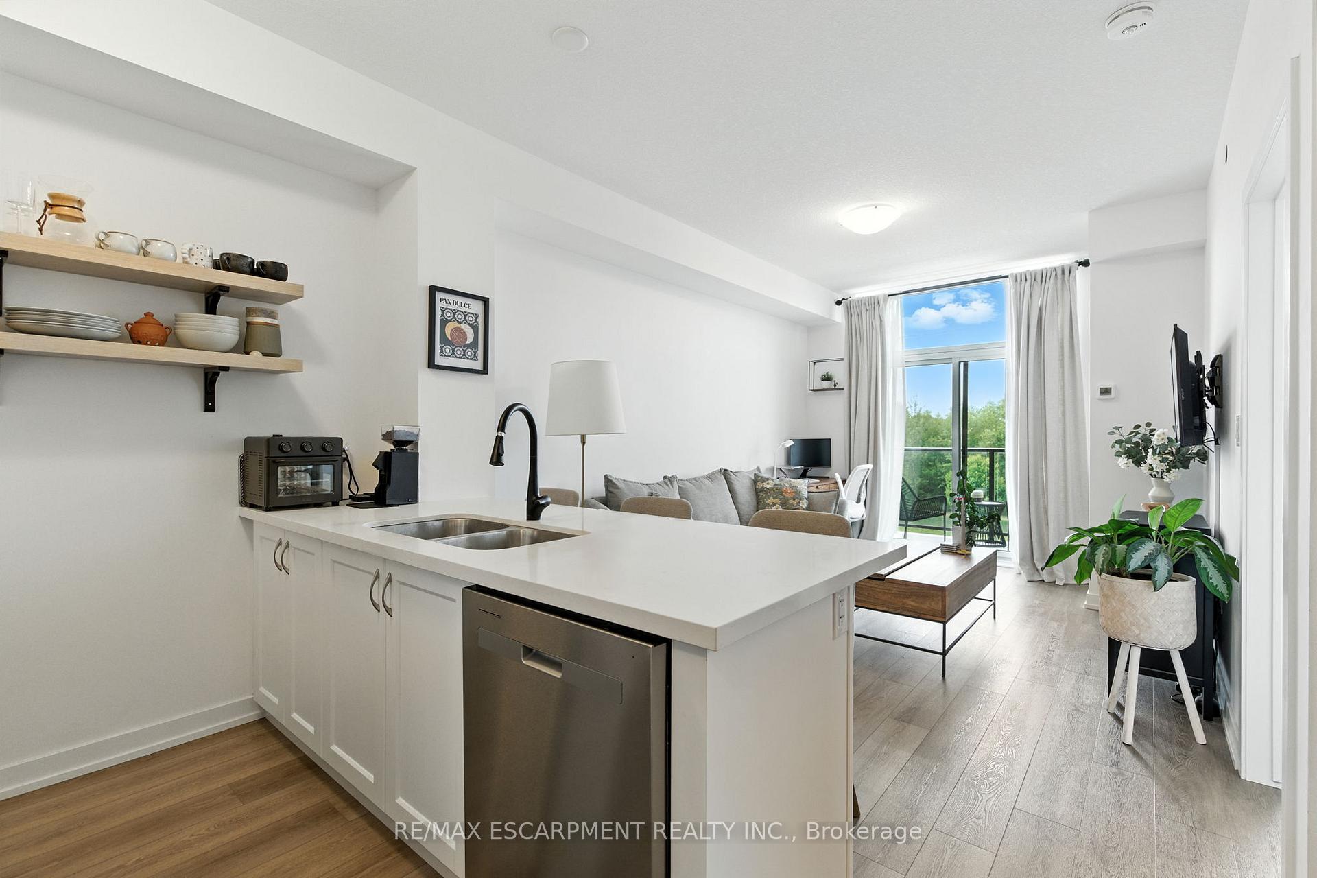 Photo 14 of Unit 313, 460 Dundas Street E, Hamilton, Waterdown — HOMEH