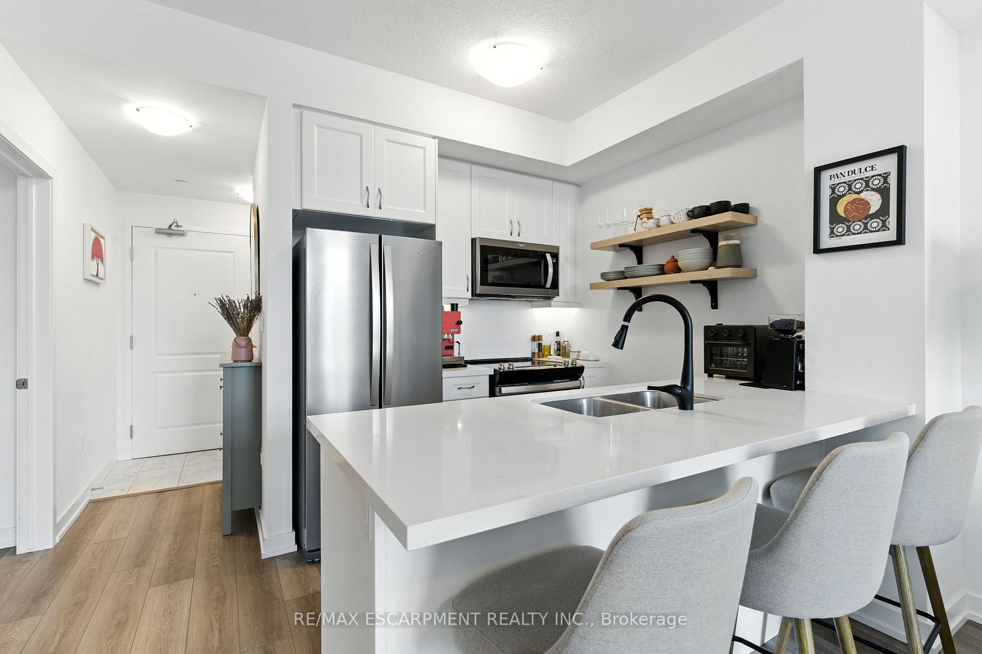 Photo 15 of Unit 313, 460 Dundas Street E, Hamilton, Waterdown — HOMEH