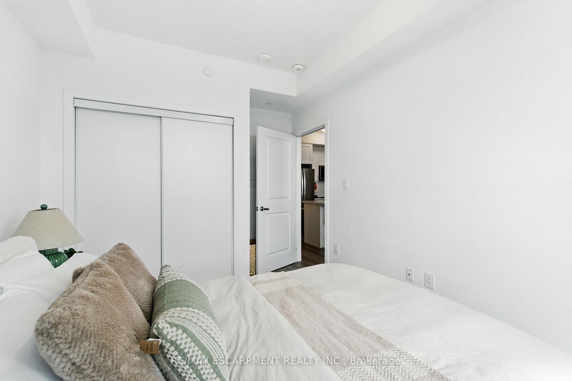 Photo 21 of Unit 313, 460 Dundas Street E, Hamilton, Waterdown — HOMEH