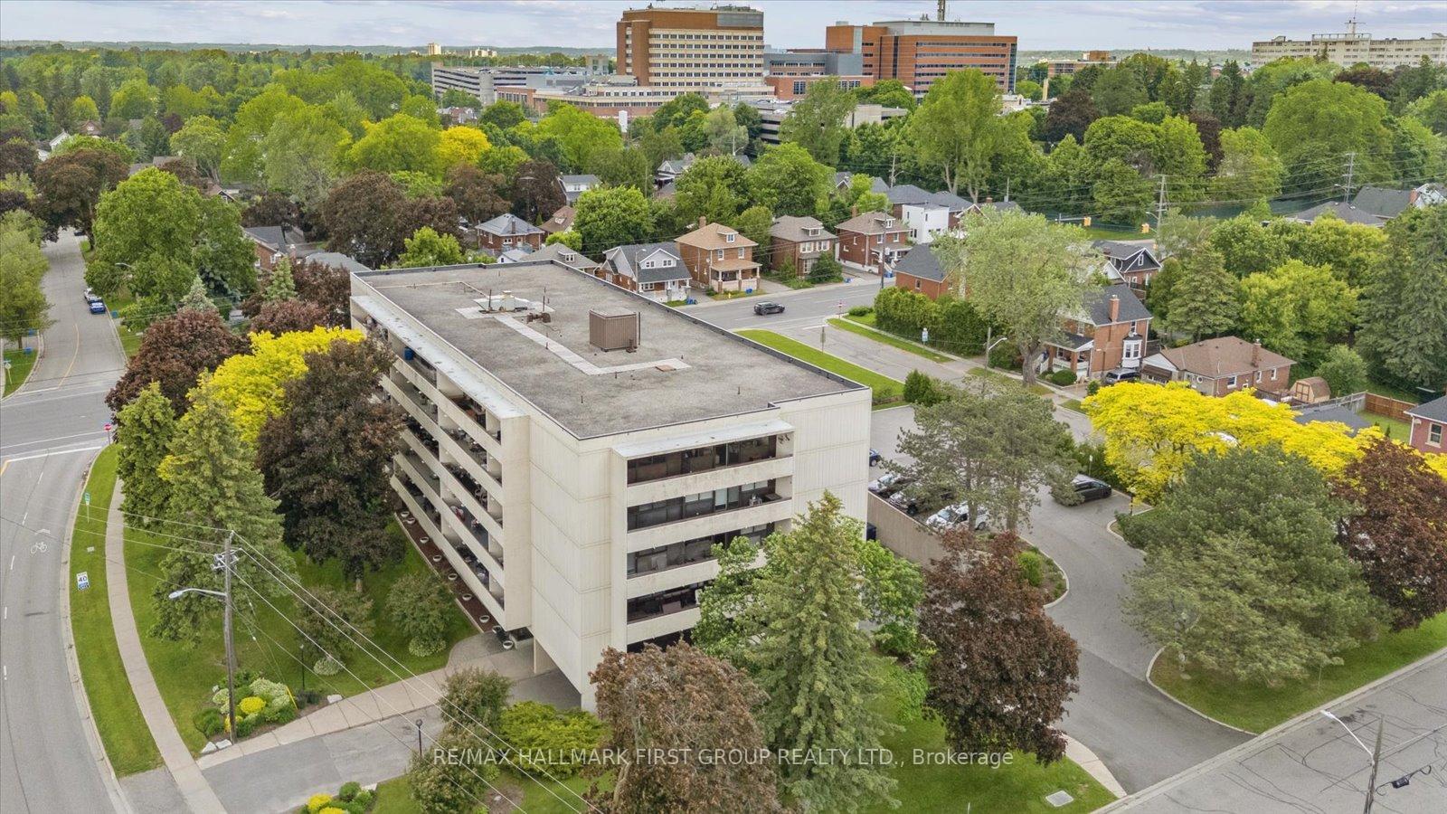 Front of Unit 508, 120 Elgin Street W