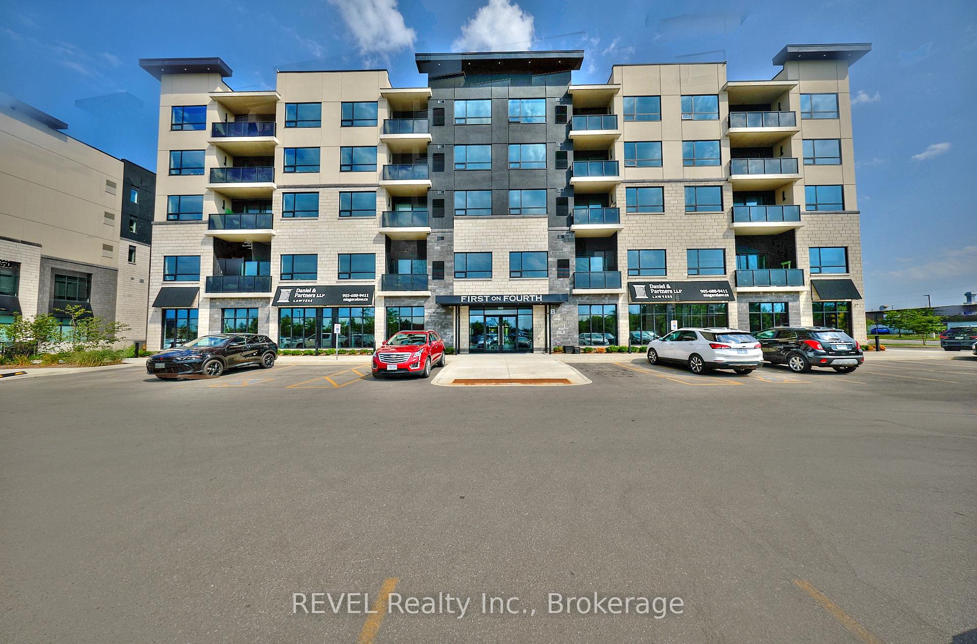 Photo 1 of Unit 305, 300B Fourth Avenue, St. Catharines, Ridley — HOMEH