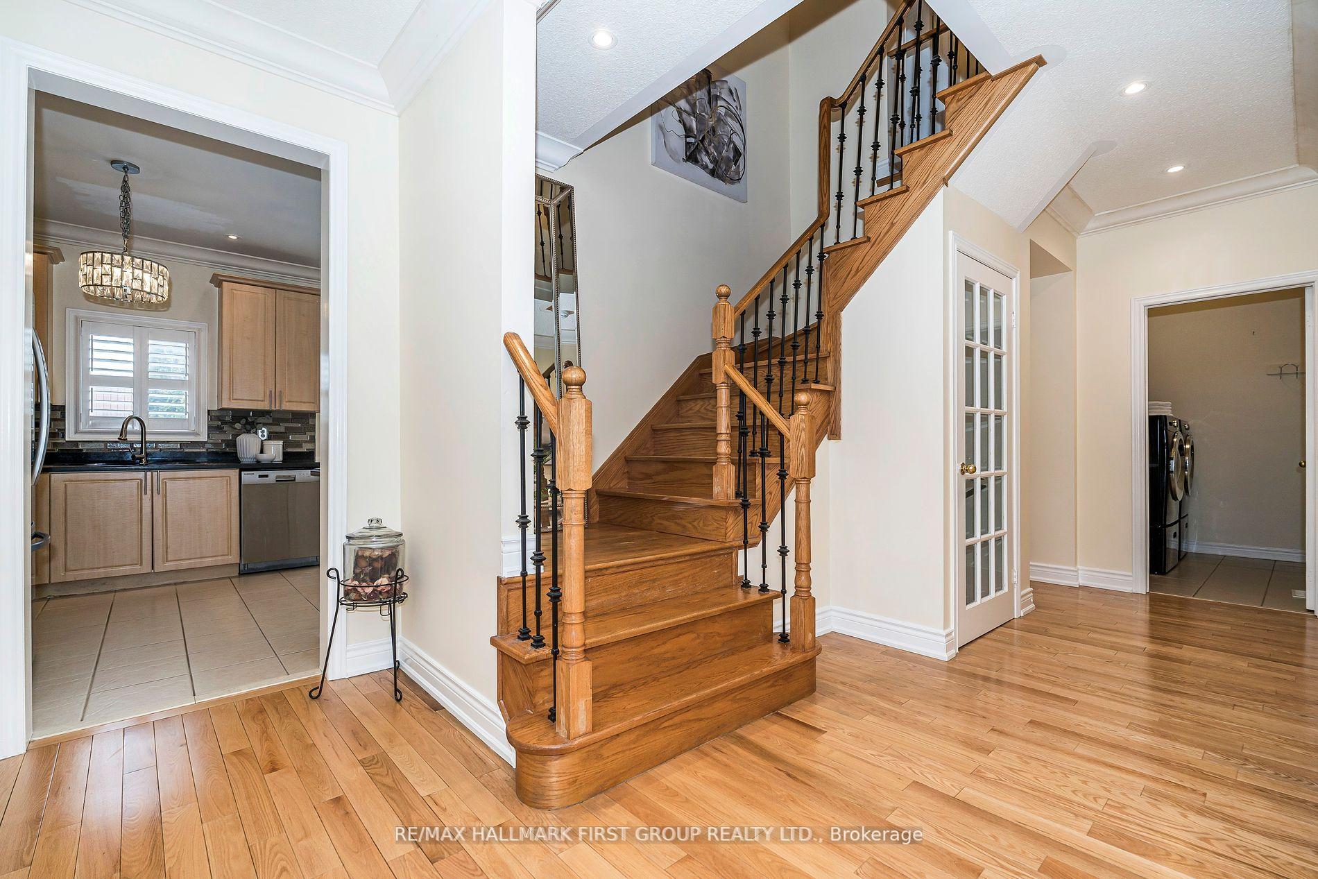 Photo 9 of 75 Muscat Crescent, Ajax, Northeast Ajax — HOMEH
