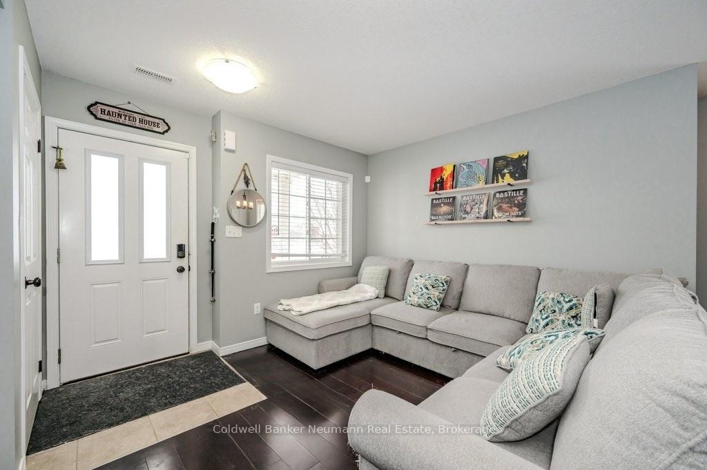 Photo 4 of Unit 45, 35 Mountford Drive, Guelph, Grange Road — HOMEH