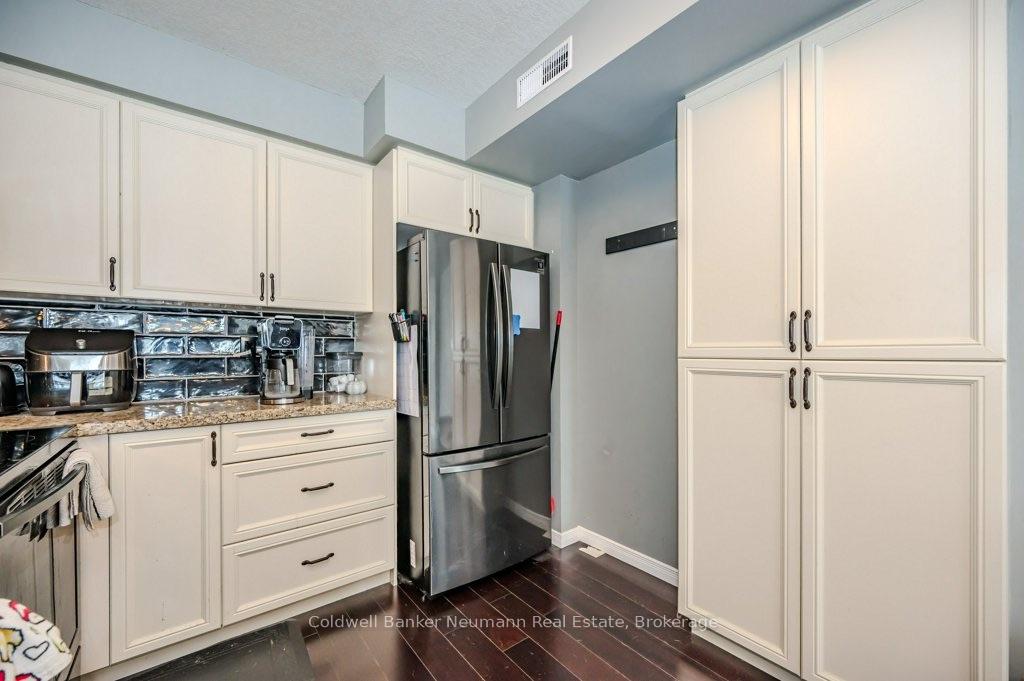Photo 8 of Unit 45, 35 Mountford Drive, Guelph, Grange Road — HOMEH