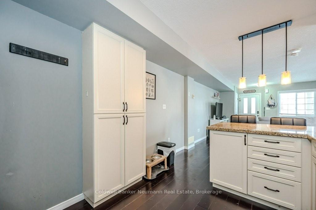 Photo 9 of Unit 45, 35 Mountford Drive, Guelph, Grange Road — HOMEH
