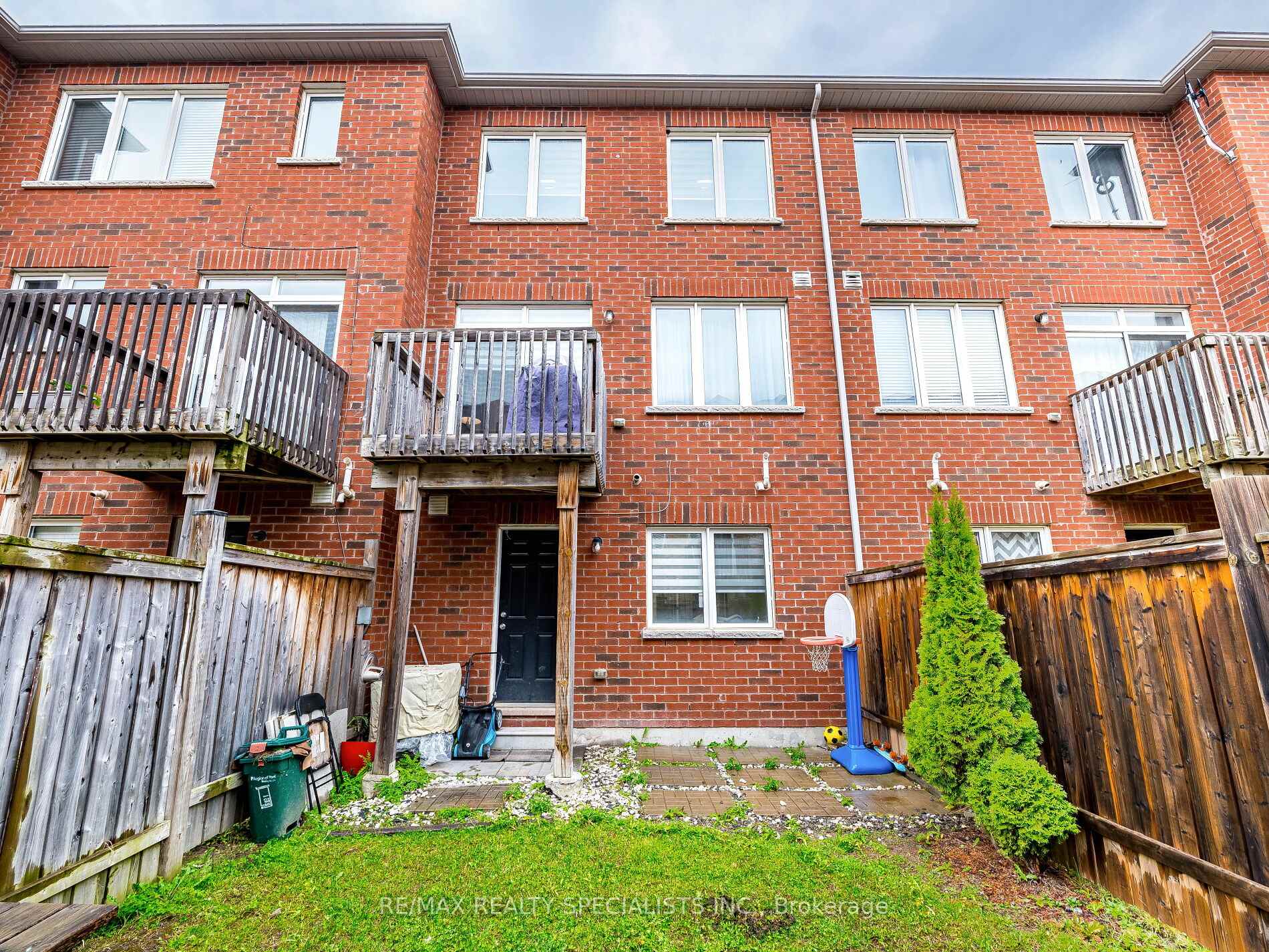 Photo 43 of 9 Rockbrook Trail, Brampton, Northwest Brampton — HOMEH
