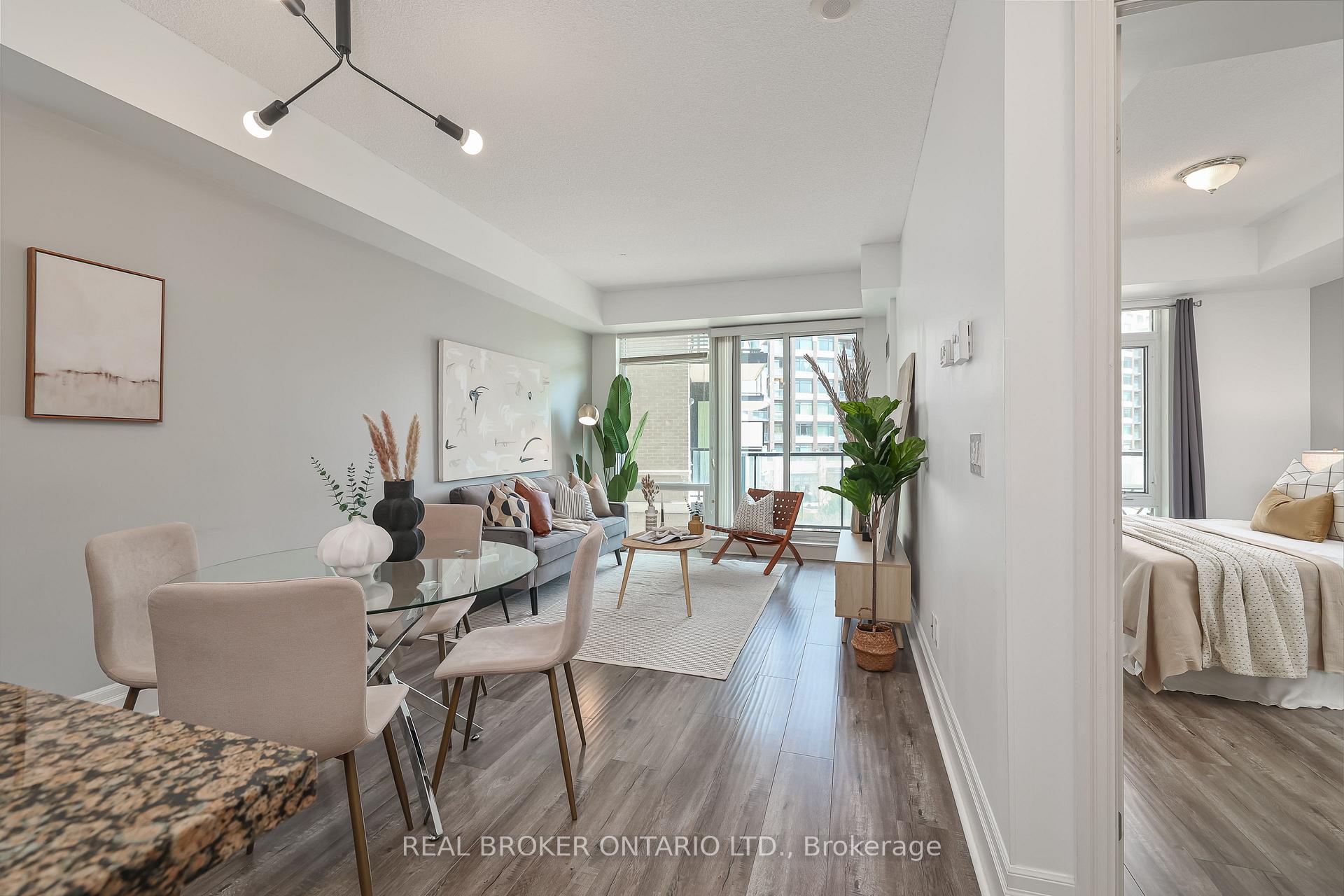 Photo 9 of Unit 301, 111 Upper Duke Crescent, Markham, Unionville — HOMEH