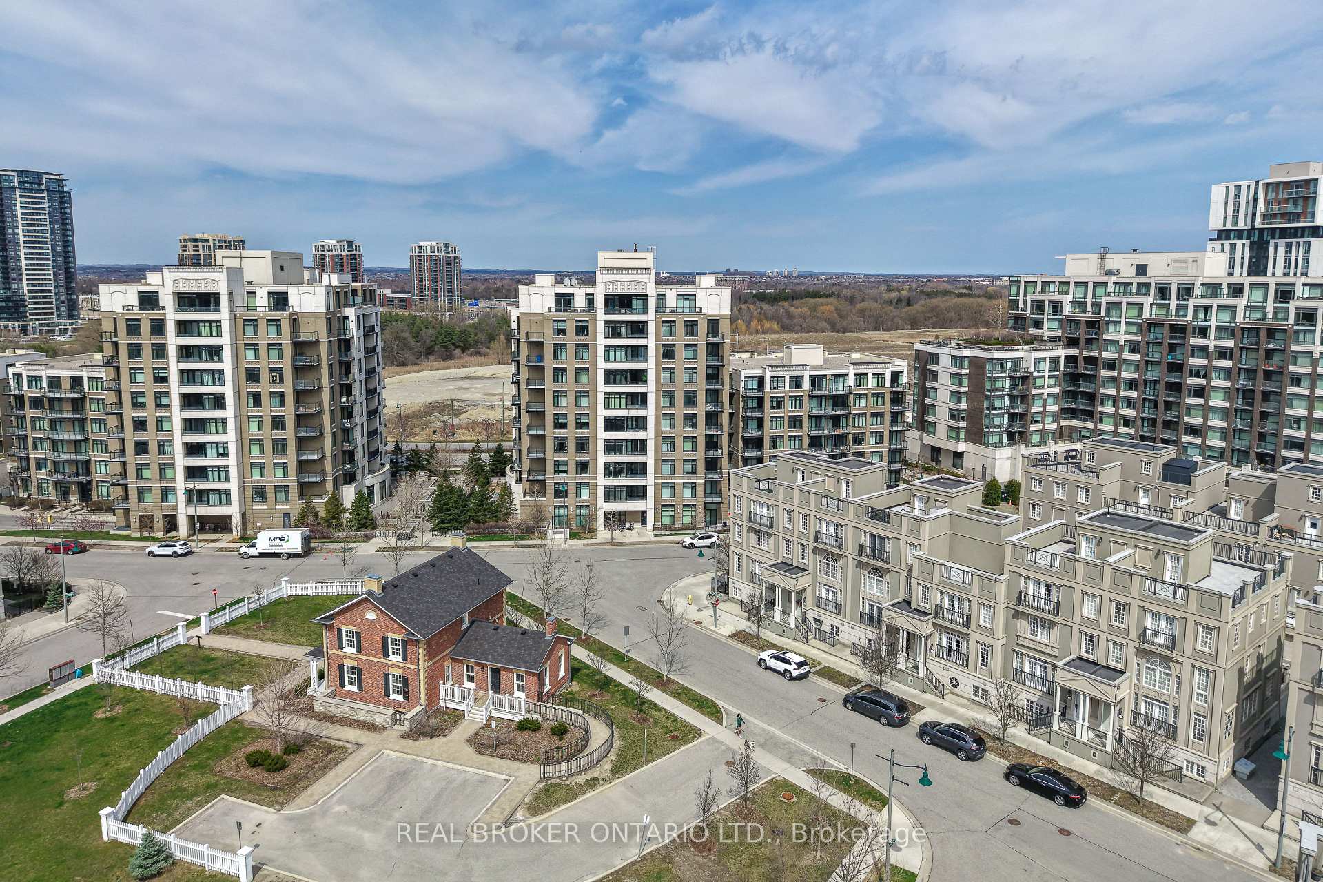 Photo 37 of Unit 301, 111 Upper Duke Crescent, Markham, Unionville — HOMEH