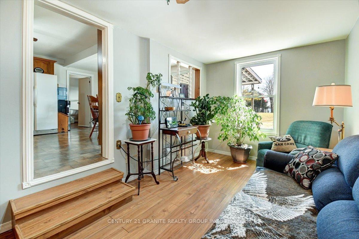 Photo 9 of 18 Price Street W, Brighton — HOMEH