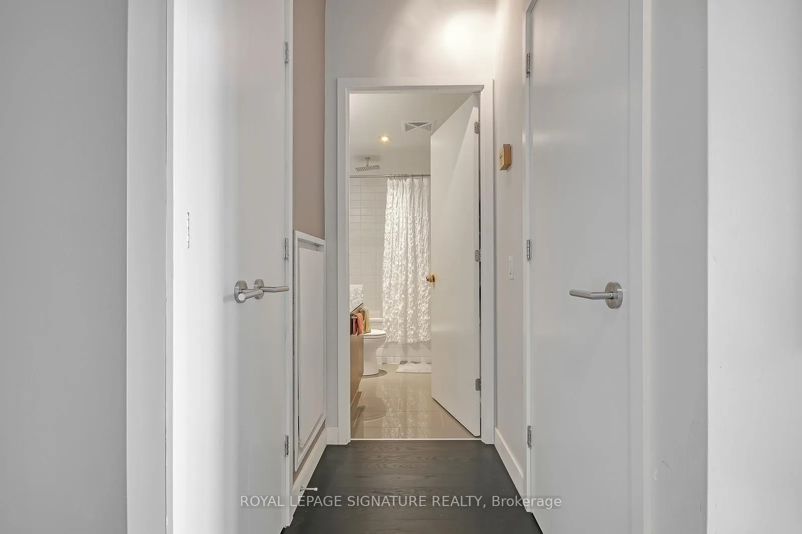 Photo 6 of Unit 804, 90 Broadview Avenue, Toronto, South Riverdale — HOMEH
