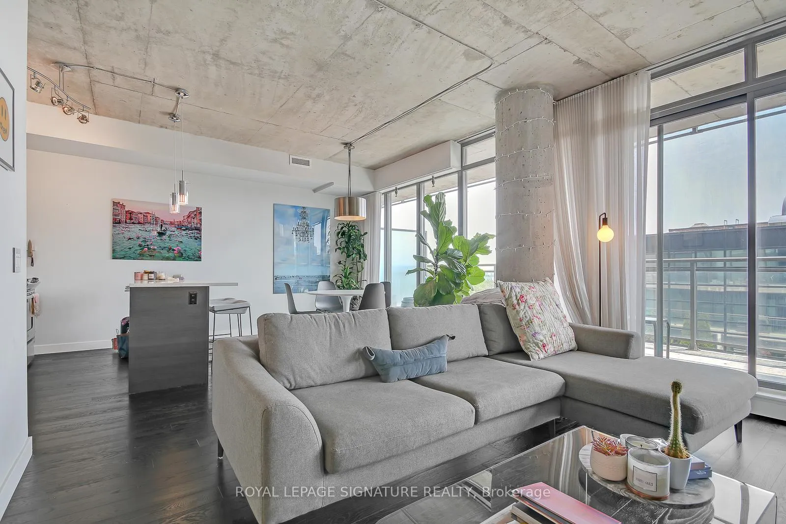 Photo 8 of Unit 804, 90 Broadview Avenue, Toronto, South Riverdale — HOMEH