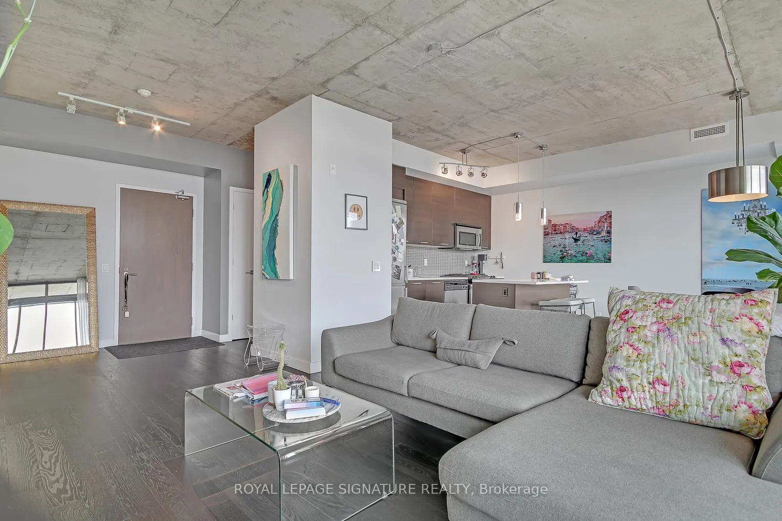 Photo 10 of Unit 804, 90 Broadview Avenue, Toronto, South Riverdale — HOMEH