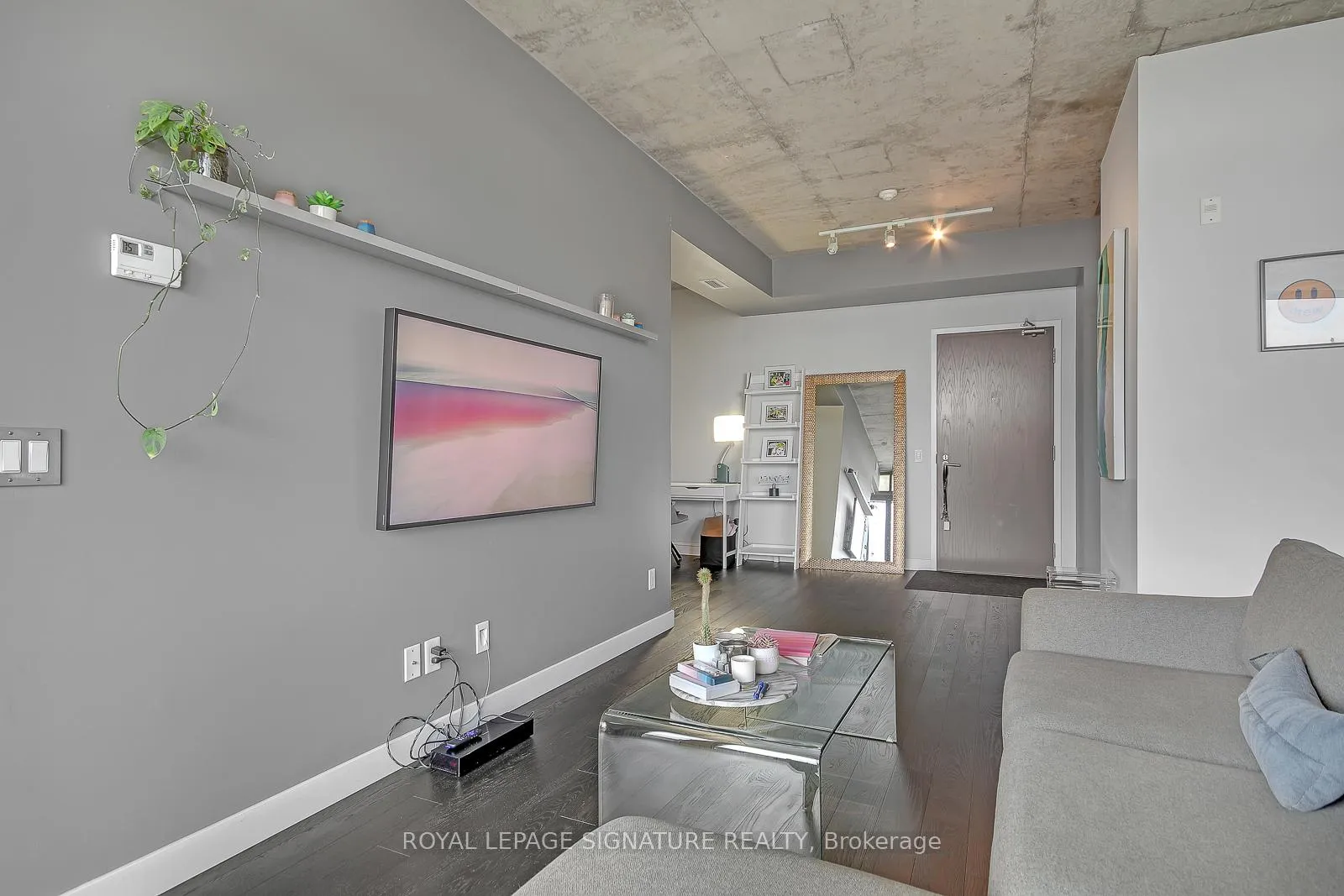 Photo 11 of Unit 804, 90 Broadview Avenue, Toronto, South Riverdale — HOMEH