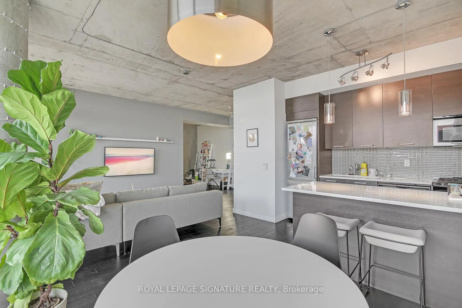 Photo 15 of Unit 804, 90 Broadview Avenue, Toronto, South Riverdale — HOMEH