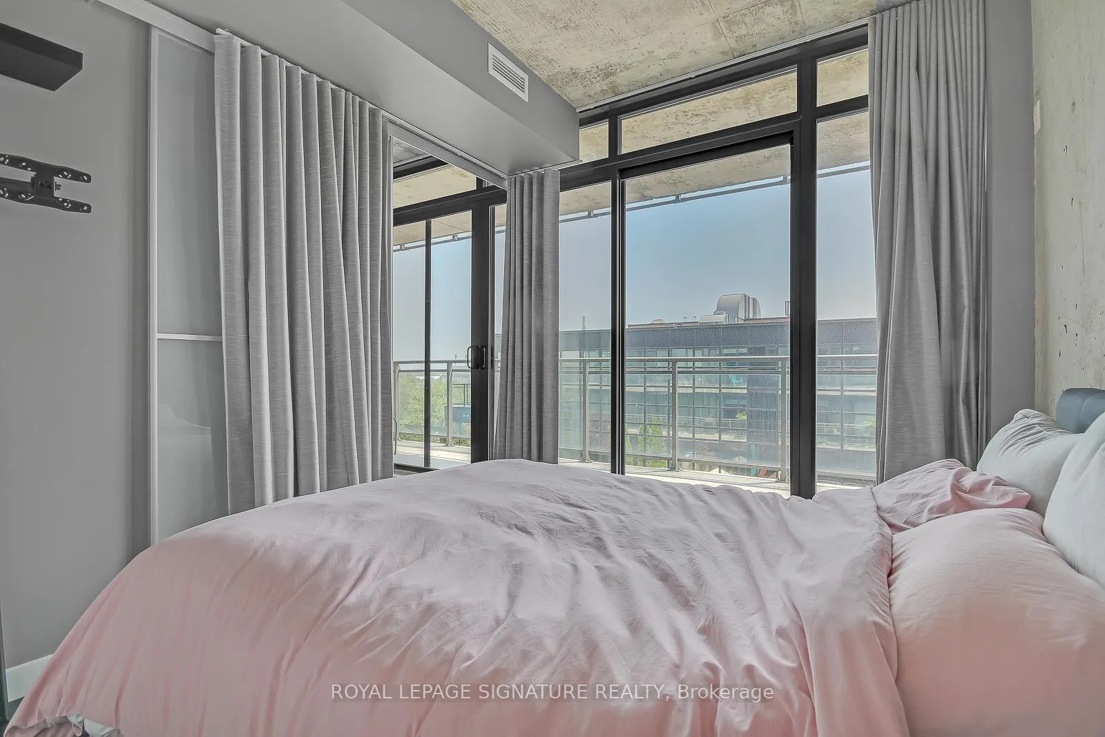 Photo 22 of Unit 804, 90 Broadview Avenue, Toronto, South Riverdale — HOMEH